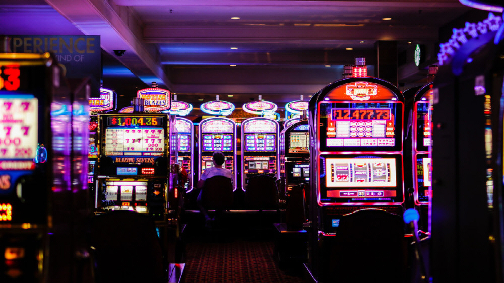 230122_slot-machines_0001.jpg